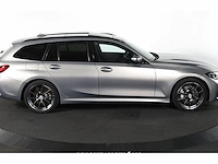 Bmw 330e touring business edition plus 296pk 2022 (origineel-nl) 3-serie, r-481-hv - afbeelding 35 van  39