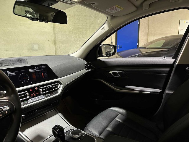 Bmw 330e touring g21 292pk 2021 (origineel-nl + 1e eigenaar), k-451-vl - afbeelding 11 van  50