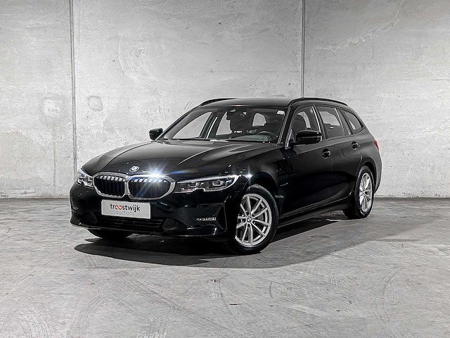 Bmw 330e touring g21 292pk 2021 (origineel-nl + 1e eigenaar), k-451-vl - afbeelding 1 van  50