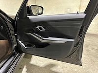Bmw 330e touring g21 292pk 2021 (origineel-nl + 1e eigenaar), k-451-vl - afbeelding 40 van  50