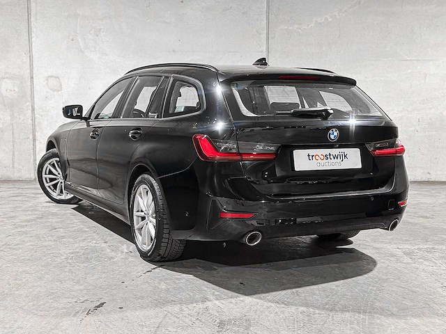 Bmw 330e touring g21 292pk 2021 (origineel-nl + 1e eigenaar), k-451-vl - afbeelding 6 van  50