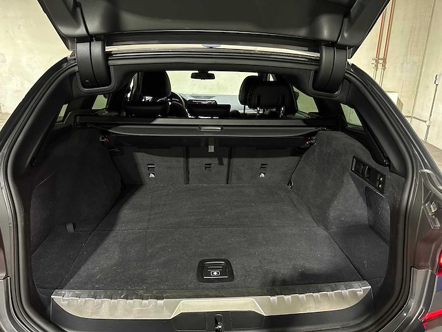 Bmw 330e touring m-sport business edition plus 184pk 2022 3-serie g21, x-990-th - afbeelding 39 van  62