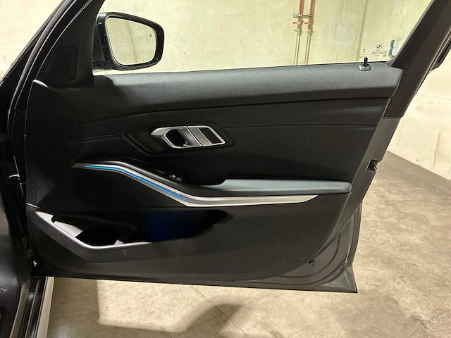 Bmw 330e touring m-sport business edition plus 184pk 2022 3-serie g21, x-990-th - afbeelding 44 van  62