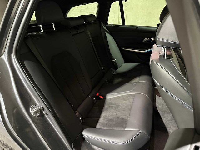 Bmw 330e touring m-sport business edition plus 184pk 2022 3-serie g21, x-990-th - afbeelding 57 van  62