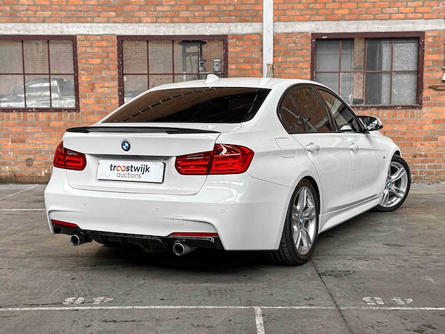 Bmw 335i activehybrid 3 306pk 2012, gbp-24-b - afbeelding 2 van  46