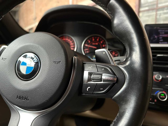 Bmw 335i activehybrid 3 306pk 2012, gbp-24-b - afbeelding 16 van  46