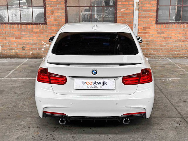 Bmw 335i activehybrid 3 306pk 2012, gbp-24-b - afbeelding 4 van  33