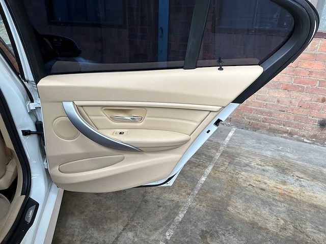 Bmw 335i activehybrid 3 306pk 2012, gbp-24-b - afbeelding 21 van  33