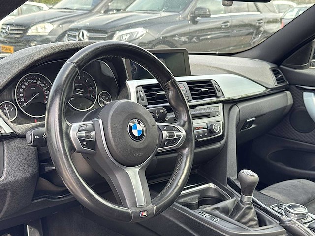 Bmw 4-serie coupé 420d executive m-sport 2014 | 8-sxx-32 - afbeelding 29 van  40
