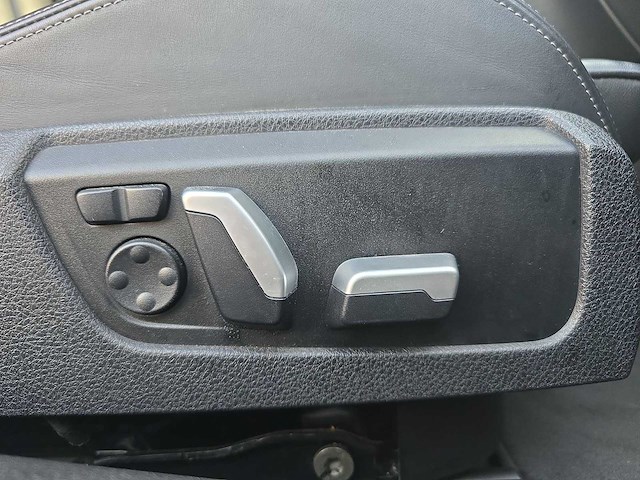 Bmw 4-serie m4 competition cabrio 2018 - afbeelding 30 van  36