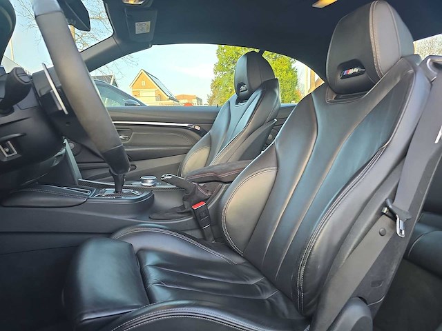 Bmw 4-serie m4 competition cabrio 2018 - afbeelding 12 van  36
