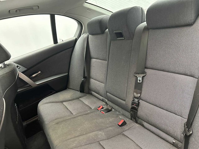 Bmw 5-serie 520i 2005 | pz-844-d - afbeelding 23 van  42