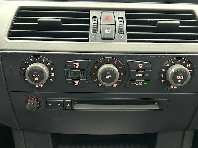 Bmw 5-serie 520i 2005 | pz-844-d - afbeelding 32 van  42