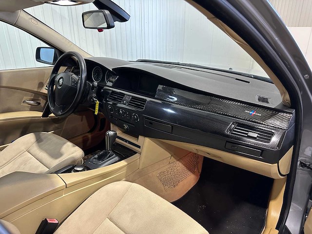 Bmw 5-serie 520i executive 30-pb-ls - afbeelding 3 van  26