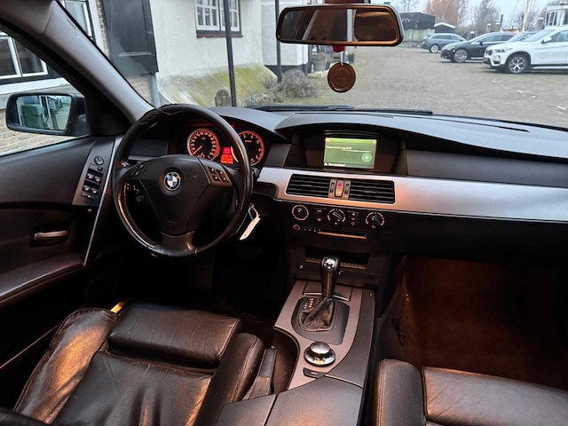 Bmw 5-serie 520i m5 sport executive automaat 08-nx-vh - afbeelding 10 van  23