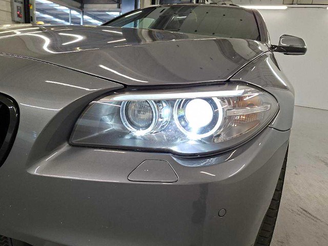 Bmw 5-serie 528i m sport edition high executive, k-055-bs - afbeelding 10 van  17