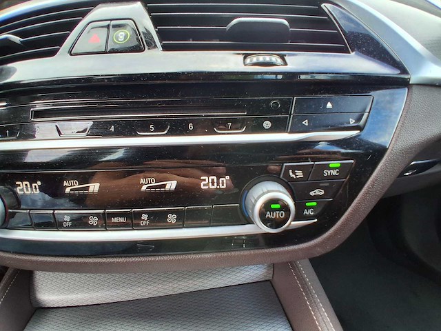 Bmw 5-serie 530e iperformance high executive 2018 | h-998-fl - afbeelding 35 van  57