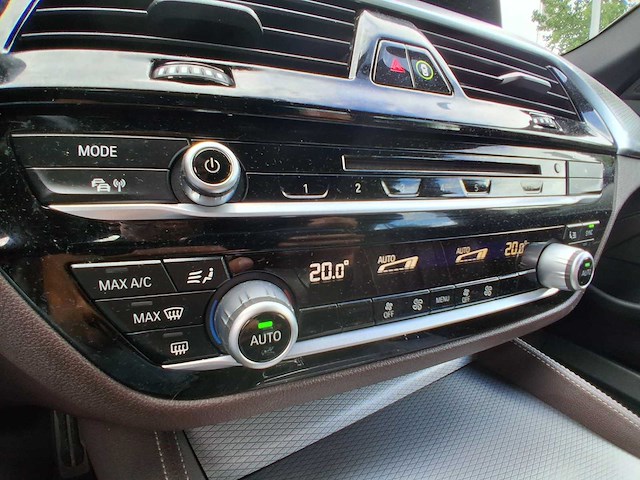 Bmw 5-serie 530e iperformance high executive 2018 | h-998-fl - afbeelding 33 van  57