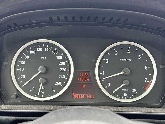 Bmw 5-serie 530i executive 2005 | 64-rr-ls - afbeelding 27 van  31