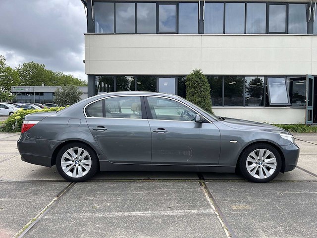 Bmw 5-serie 540i high executive 2006 | 92-sl-kk - afbeelding 13 van  25