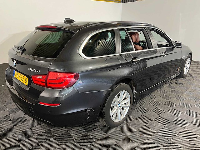 Bmw 5-serie touring 520d high exec m sport, pb-432-b - afbeelding 16 van  19