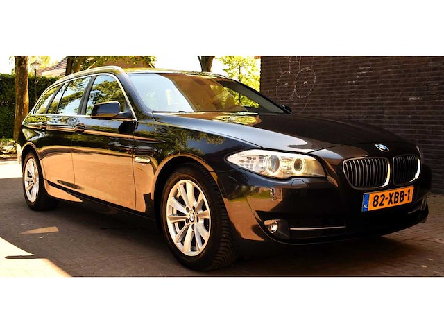 Bmw 5-serie touring 520d high executive 2012 - afbeelding 1 van  30