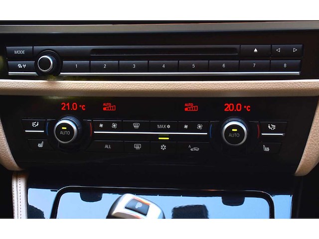 Bmw 5-serie touring 520d high executive 2012 - afbeelding 18 van  30