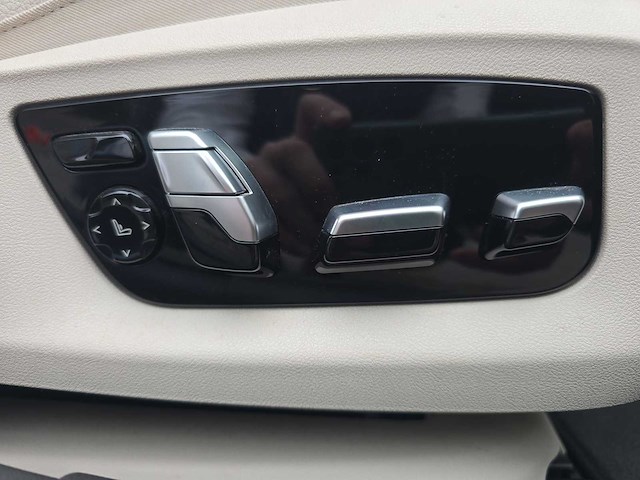 Bmw 5-serie touring 520d high executive 2018 | sf-013-z - afbeelding 38 van  44