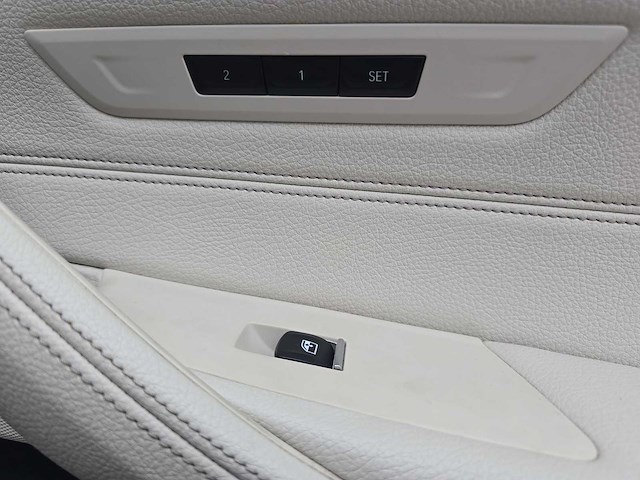 Bmw 5-serie touring 520d high executive 2018 | sf-013-z - afbeelding 39 van  44