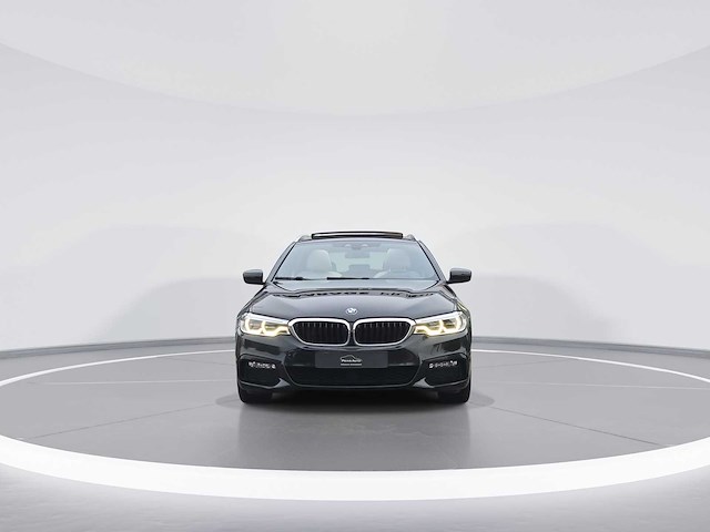 Bmw 5-serie touring 520d high executive 2018 | sf-013-z - afbeelding 40 van  44