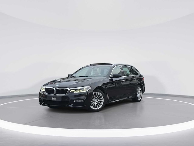 Bmw 5-serie touring 520d high executive 2018 | sf-013-z - afbeelding 42 van  44