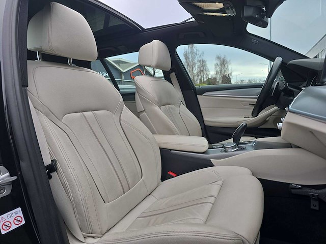 Bmw 5-serie touring 520d high executive 2018 | sf-013-z - afbeelding 21 van  28