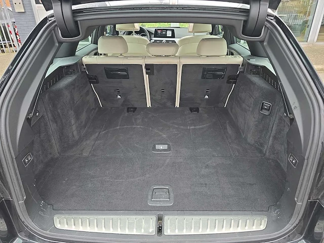 Bmw 5-serie touring 520d high executive 2018 | sf-013-z - afbeelding 26 van  44