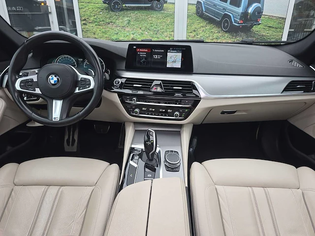 Bmw 5-serie touring 520d high executive 2018 | sf-013-z - afbeelding 30 van  44