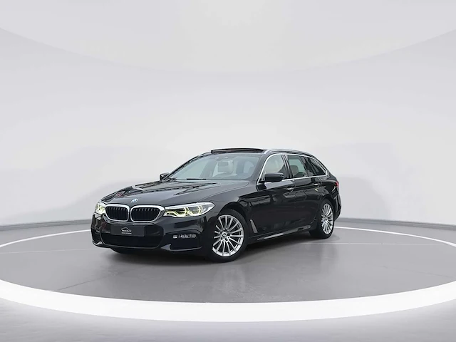 Bmw 5-serie touring 520d high executive 2018 | sf-013-z - afbeelding 42 van  44