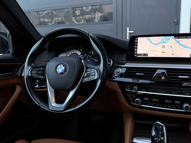 Bmw 5-serie touring 520i high exe 2018 | sf-445-p iaw - afbeelding 16 van  34