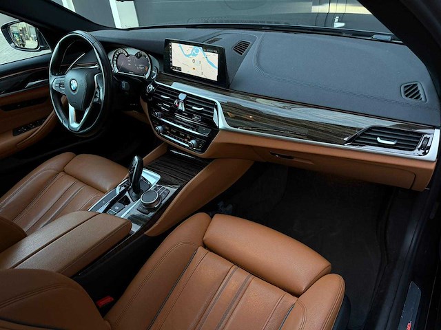 Bmw 5-serie touring 520i high exe 2018 | sf-445-p iaw - afbeelding 17 van  34
