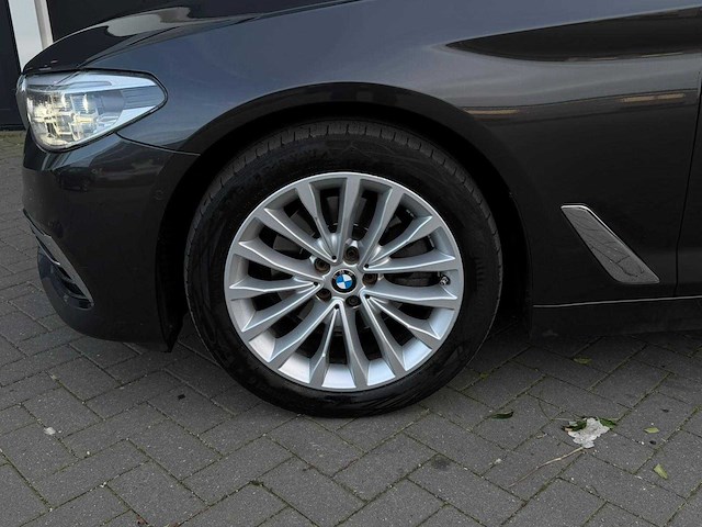 Bmw 5-serie touring 520i high exe 2018 | sf-445-p iaw - afbeelding 28 van  34