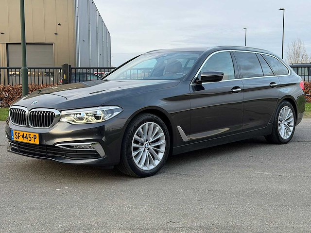 Bmw 5-serie touring 520i high exe 2018 | sf-445-p iaw - afbeelding 1 van  34