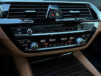 Bmw 5-serie touring 520i high exe 2018 | sf-445-p iaw - afbeelding 14 van  34