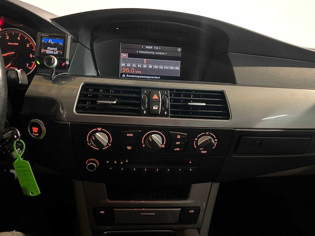 Bmw 5-serie touring 523i , 83-xn-jx - afbeelding 5 van  17