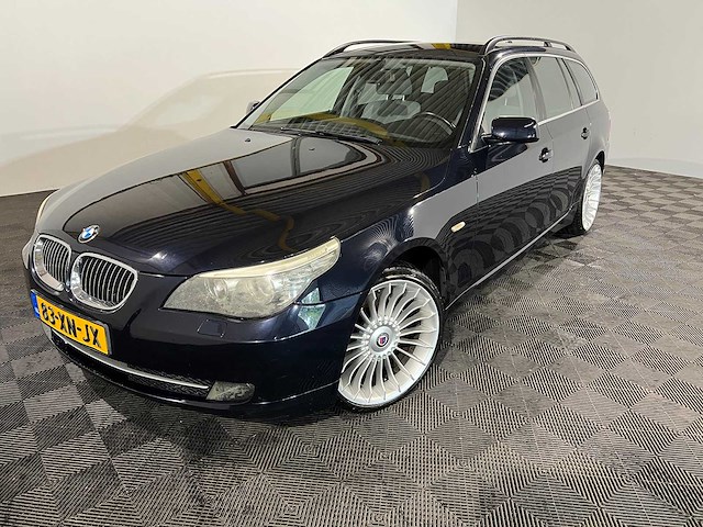 Bmw 5-serie touring 523i , 83-xn-jx - afbeelding 2 van  17