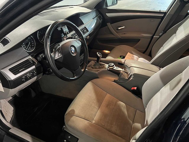 Bmw 5-serie touring 523i , 83-xn-jx - afbeelding 17 van  17