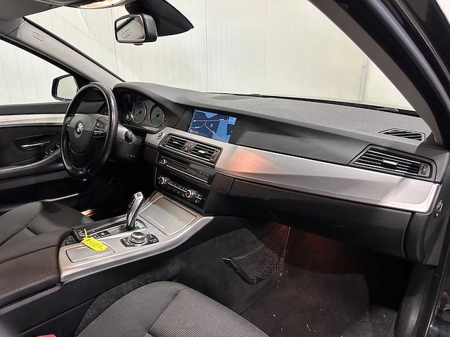 Bmw 5-serie touring 523i high executive gt-908-g - afbeelding 18 van  25