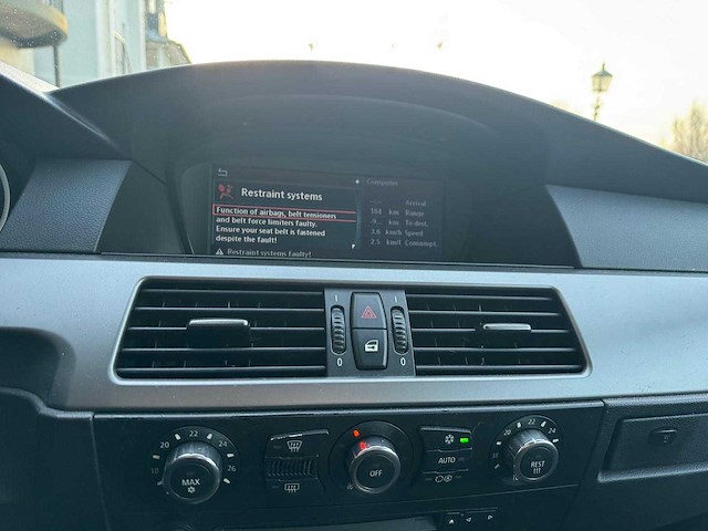 Bmw 5-serie touring 525d high executive 34-rj-fp - afbeelding 8 van  18