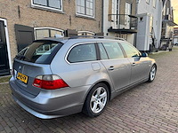 Bmw 5-serie touring 525d high executive 34-rj-fp - afbeelding 12 van  18
