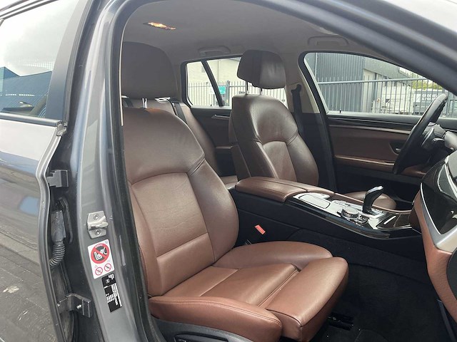 Bmw 5-serie touring 525d high executive m-sport - 2015 | nt-925-v - afbeelding 26 van  33