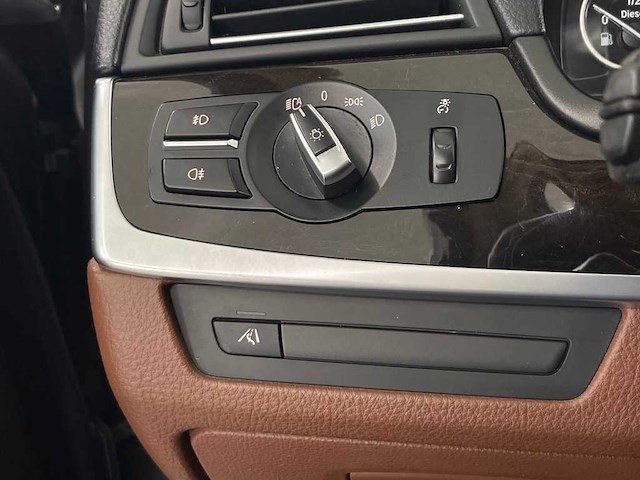 Bmw 5-serie touring 525d high executive m-sport 2015 | nt-925-v - afbeelding 10 van  33