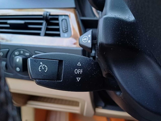 Bmw 5-serie touring 525i high executive, 13-px-nv - afbeelding 17 van  23