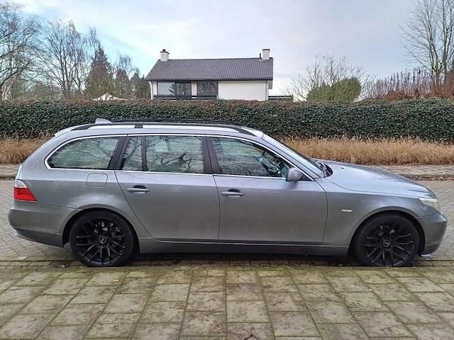 Bmw 5-serie touring 525i high executive, 13-px-nv - afbeelding 25 van  28